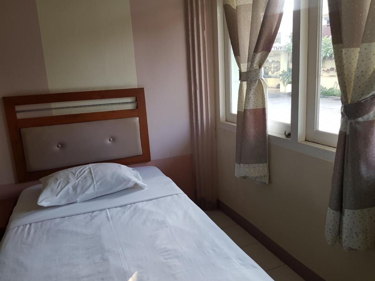 Casa Holiday Hotel Sha Phitsanulok Exterior photo